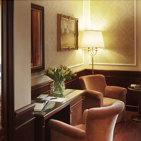 Hotel Simplon 4*