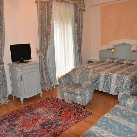 Ξενοδοχείο Simplon 4*