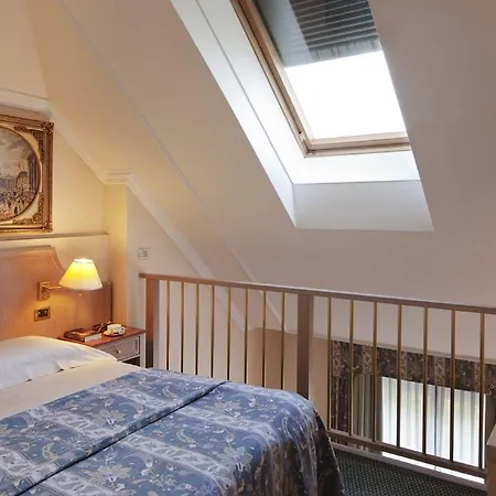 Hotel Simplon 4*